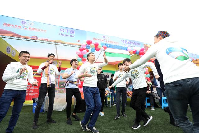 歌舞美食齐聚必赢776net第13届国际文化节有“看事”